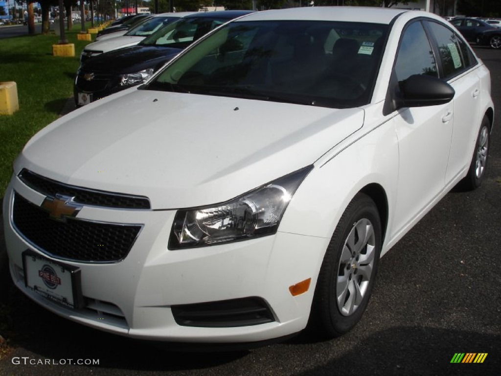 2014 Cruze LS - Summit White / Jet Black/Medium Titanium photo #1