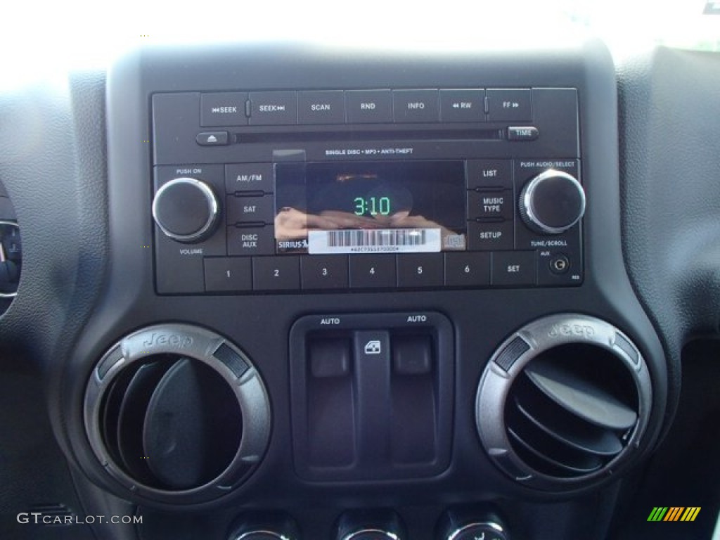 2014 Jeep Wrangler Sport S 4x4 Audio System Photo #84693254