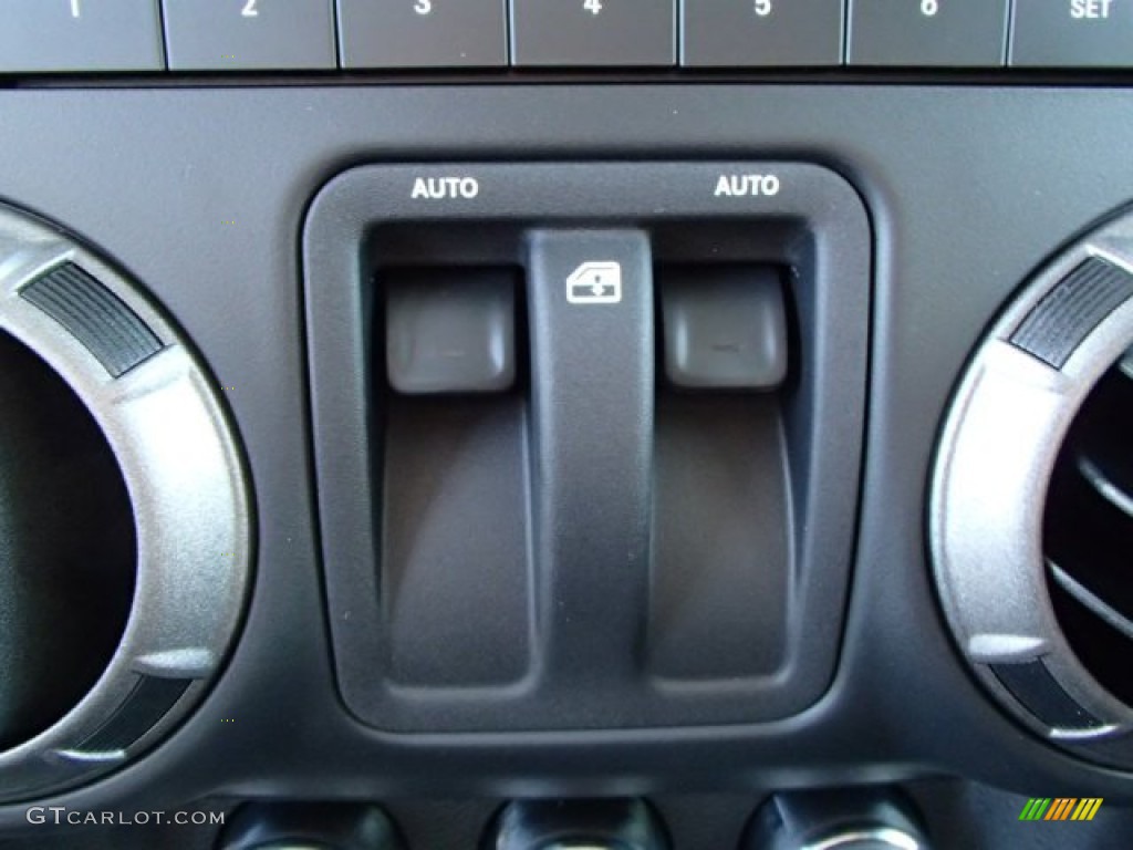 2014 Jeep Wrangler Sport S 4x4 Controls Photo #84693273