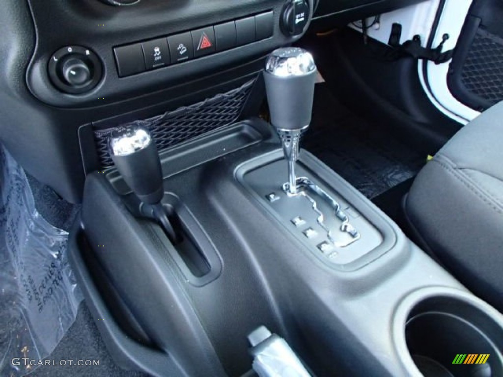 2014 Jeep Wrangler Sport S 4x4 5 Speed Automatic Transmission Photo #84693311