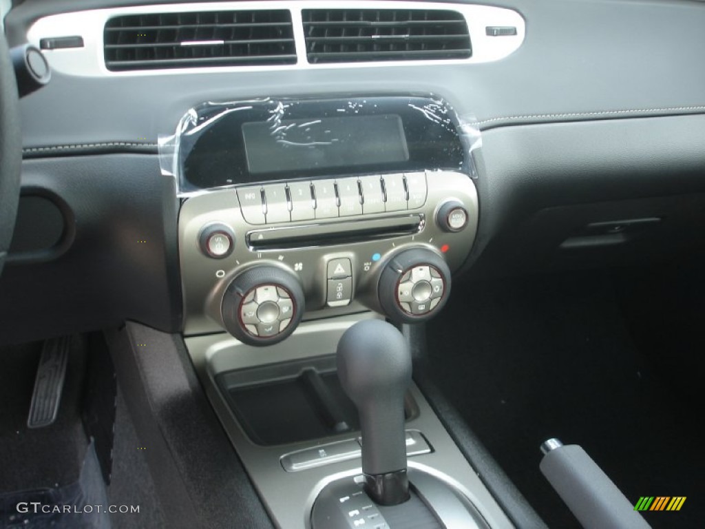2014 Chevrolet Camaro LS Coupe Controls Photo #84694328