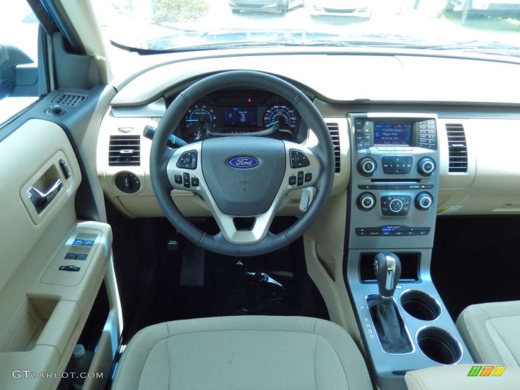 2014 Ford Flex SE Dune Dashboard Photo #84698402