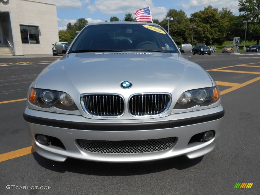 2004 3 Series 330i Sedan - Titanium Silver Metallic / Black photo #2