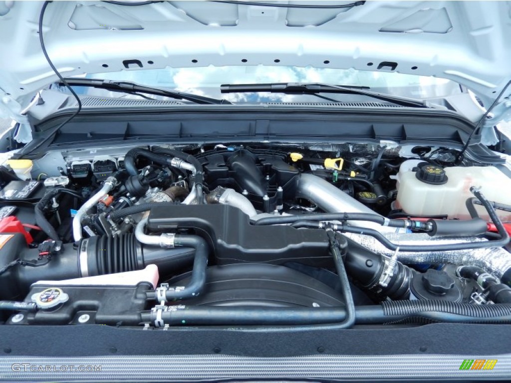 2014 Ford F450 Super Duty Lariat Crew Cab 4x4 Chassis Engine Photos