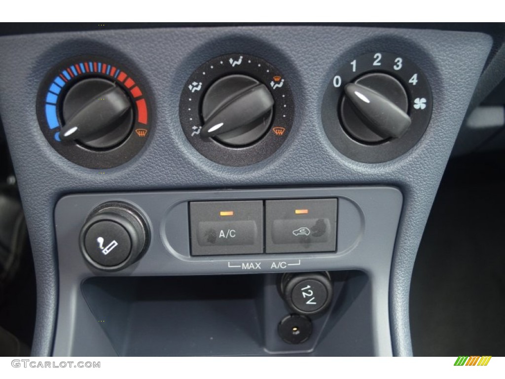 2013 Ford Transit Connect XLT Wagon Controls Photos