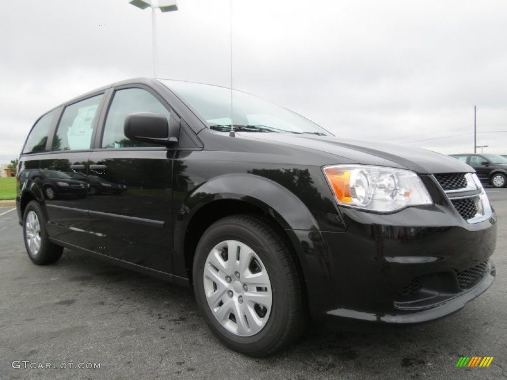 Brilliant Black Crystal Pearl 2014 Dodge Grand Caravan American Value Package Exterior Photo #84706445