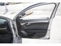 2007 Silver Pearl Metallic Saturn Aura XR  photo #15