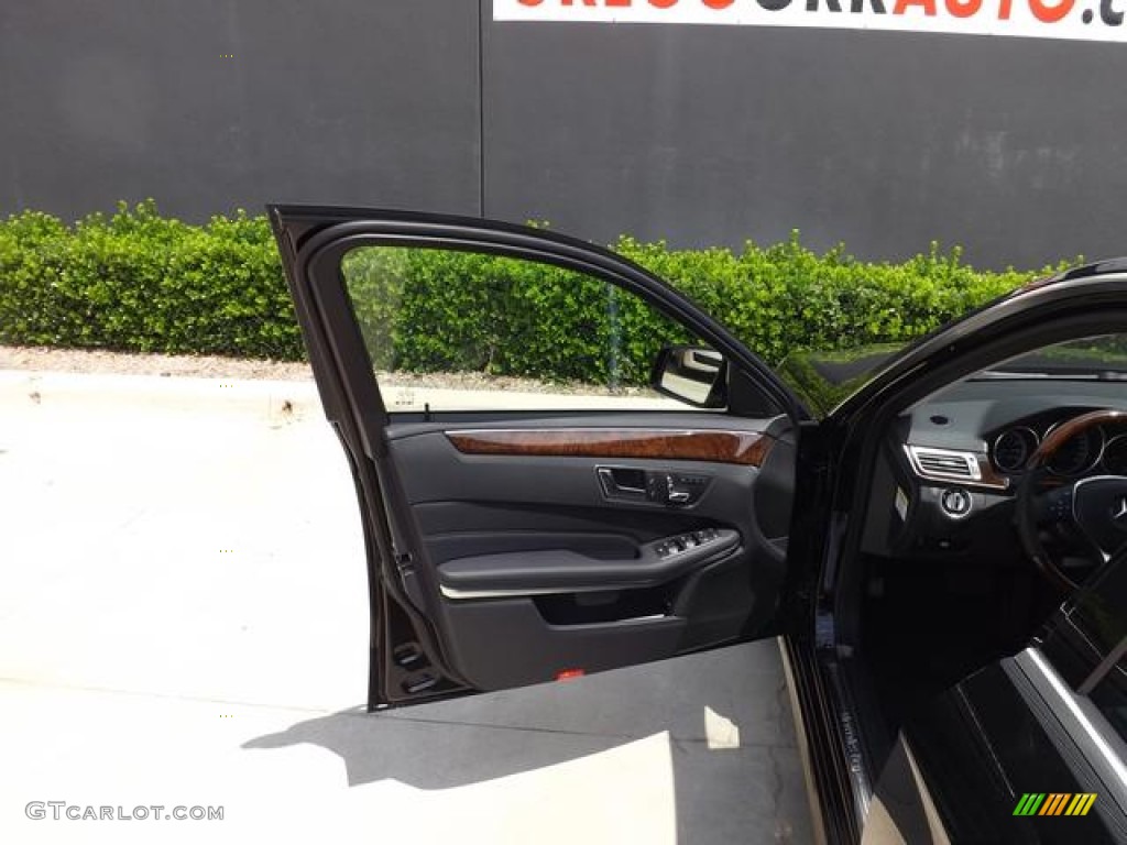 2014 E 350 Sedan - Black / Black photo #24