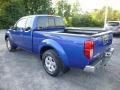 2013 Metallic Blue Nissan Frontier SV V6 King Cab 4x4  photo #5