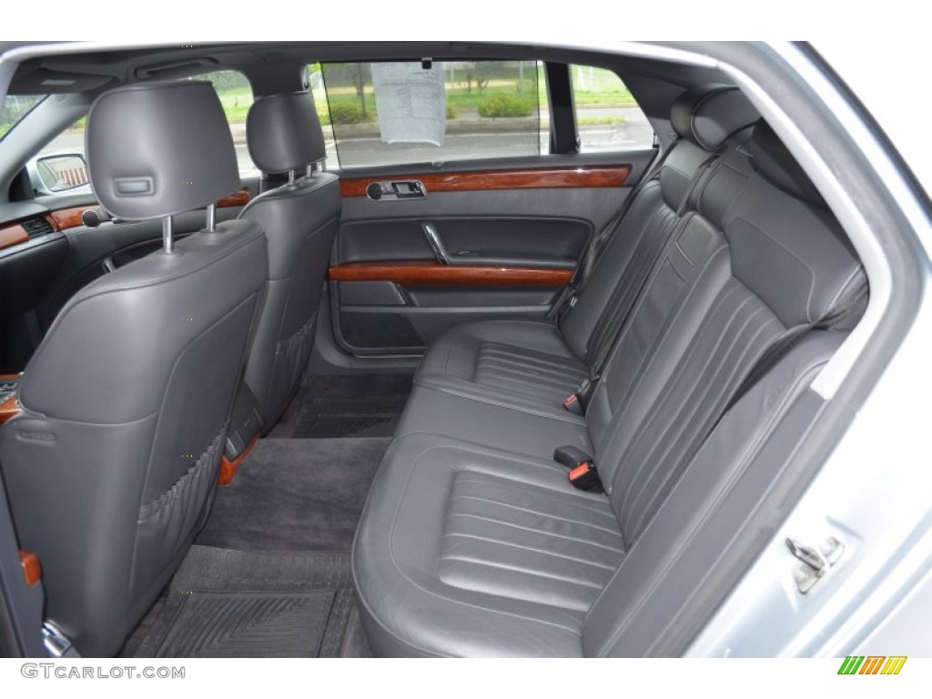 2005 Volkswagen Phaeton V8 4Motion Sedan Rear Seat Photo #84716995