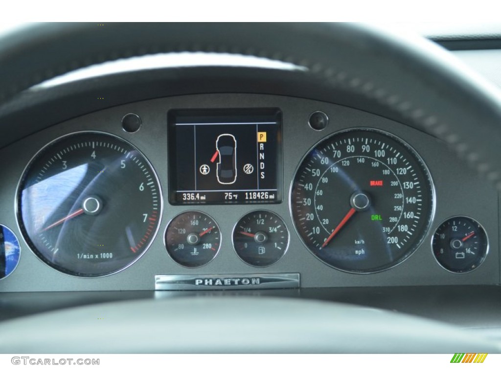 2005 Volkswagen Phaeton V8 4Motion Sedan Gauges Photo #84717097
