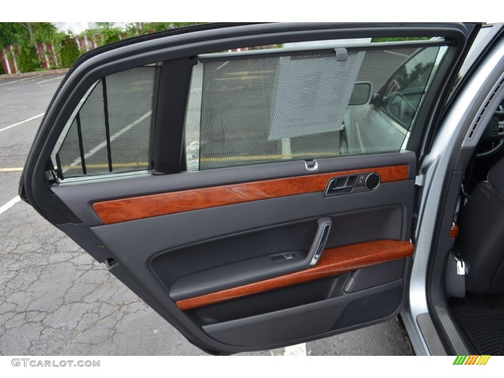 2005 Volkswagen Phaeton V8 4Motion Sedan Petrol Door Panel Photo #84717139