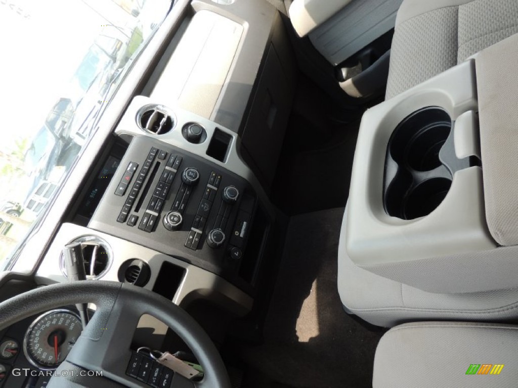 2010 F150 XLT SuperCrew - Dark Blue Pearl Metallic / Medium Stone photo #20