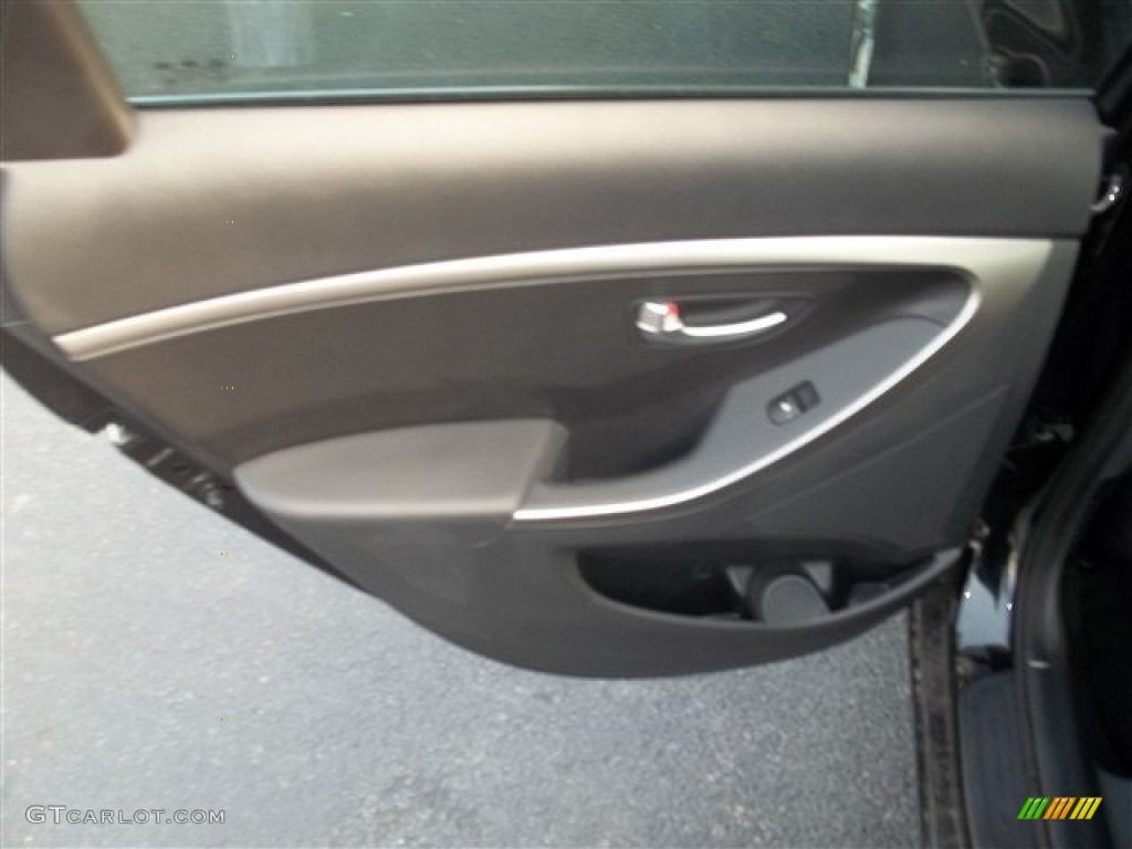 2013 Elantra GT - Black Noir Pearl / Black photo #11