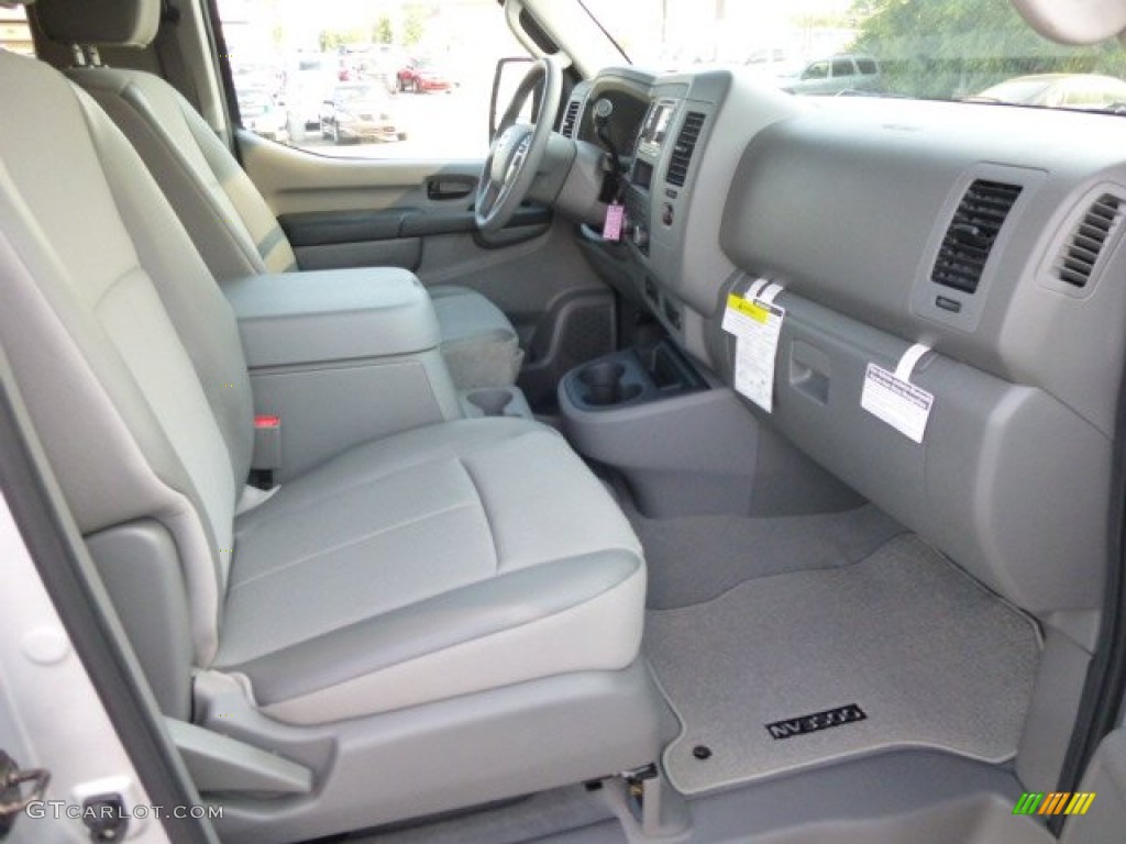 Gray Interior 2013 Nissan NV 3500 HD SV Photo #84717946