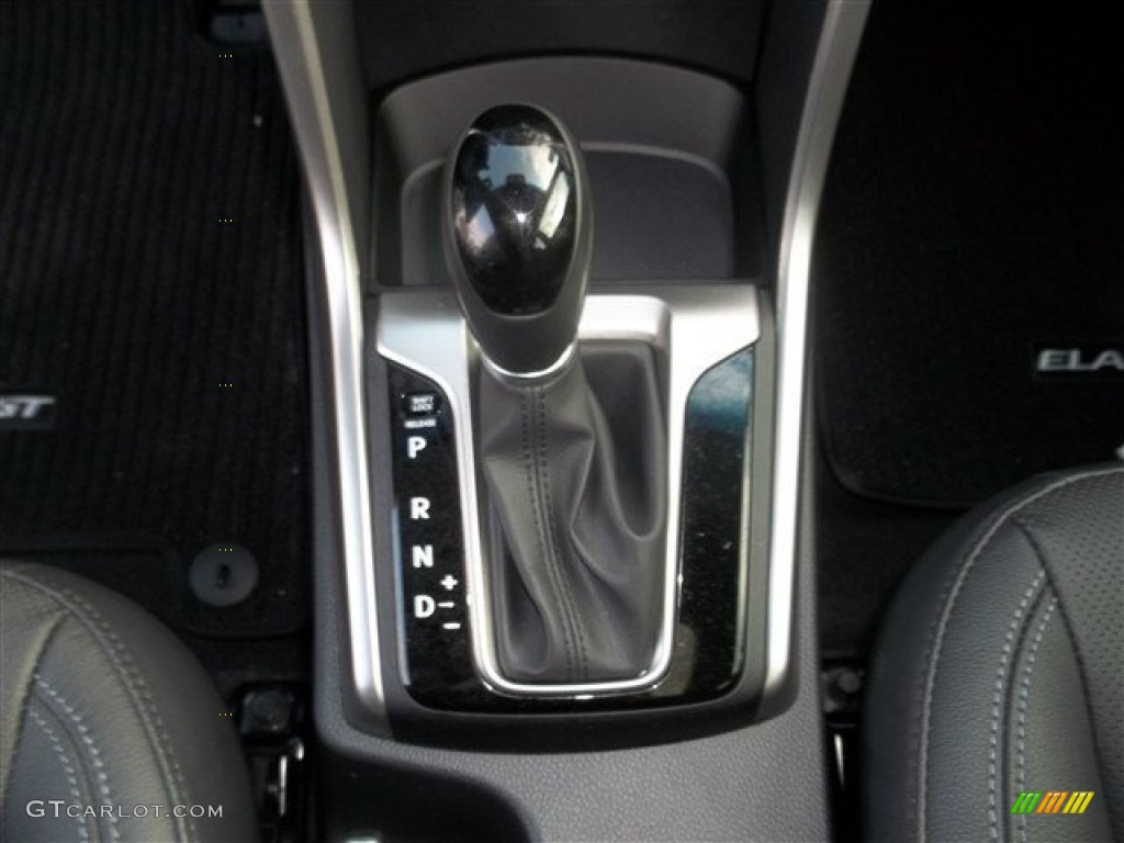 2013 Elantra GT - Black Noir Pearl / Black photo #27