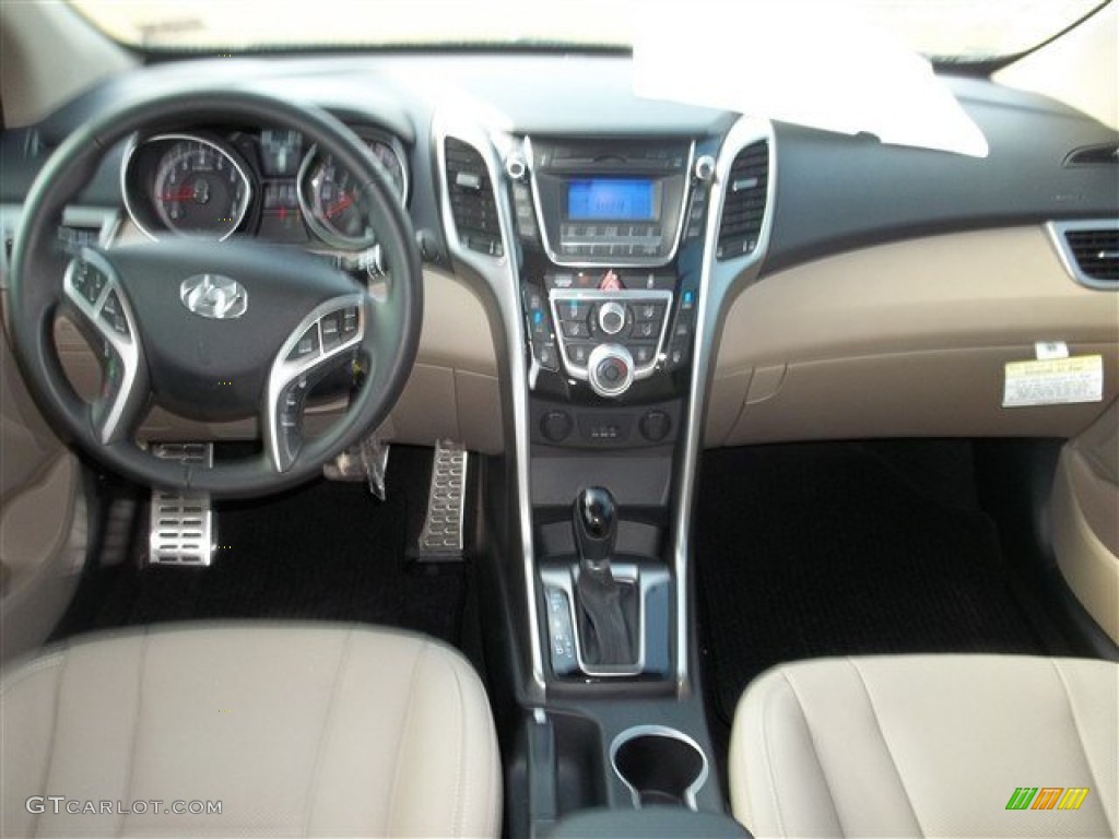 2013 Elantra GT - Black Noir Pearl / Beige photo #11