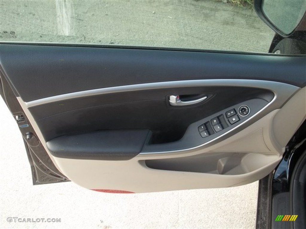 2013 Elantra GT - Black Noir Pearl / Beige photo #13