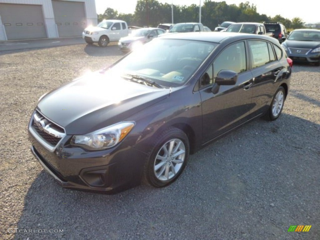 2013 Impreza 2.0i Premium 5 Door - Dark Gray Metallic / Black photo #3