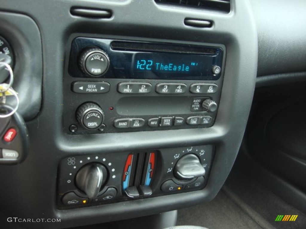 2004 Chevrolet Monte Carlo Dale Earnhardt Jr. Signature Series Audio System Photo #84721912