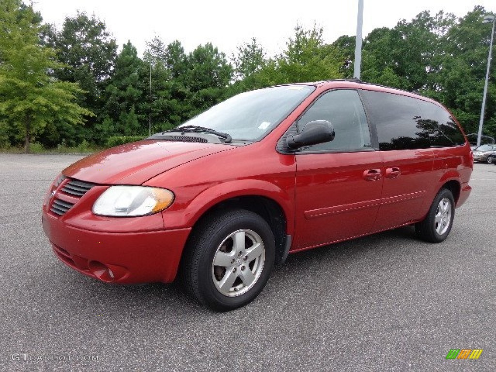 Inferno Red Crystal Pearl 2005 Dodge Grand Caravan SXT Exterior Photo #84722836