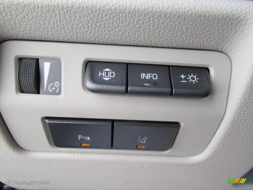 2013 Cadillac ATS 3.6L Premium AWD Controls Photo #84724225