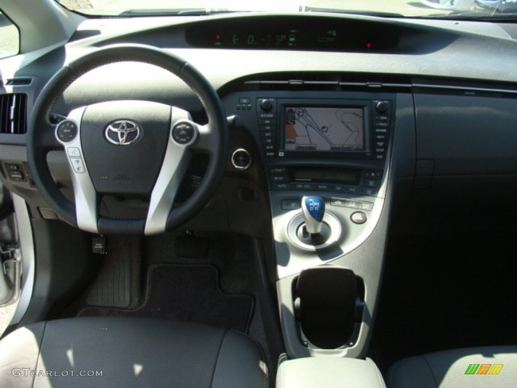 2010 Prius Hybrid II - Classic Silver Metallic / Dark Gray photo #9