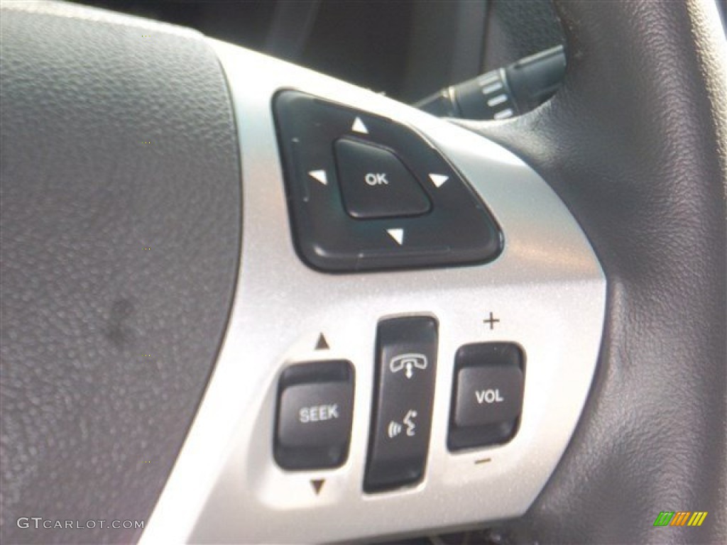 2014 Explorer XLT - Tuxedo Black / Medium Light Stone photo #17