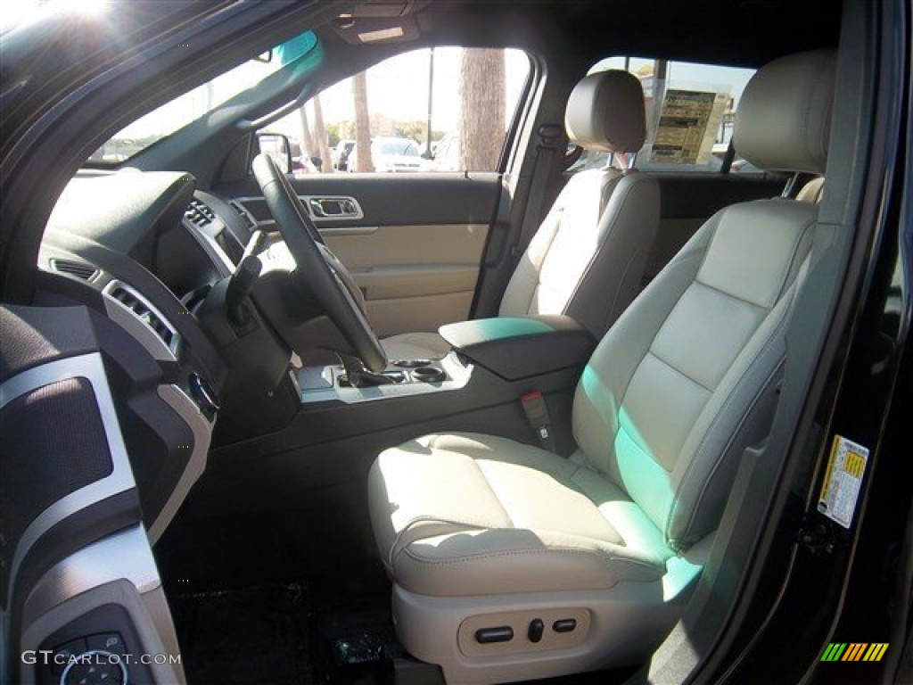 2014 Explorer XLT - Tuxedo Black / Medium Light Stone photo #19