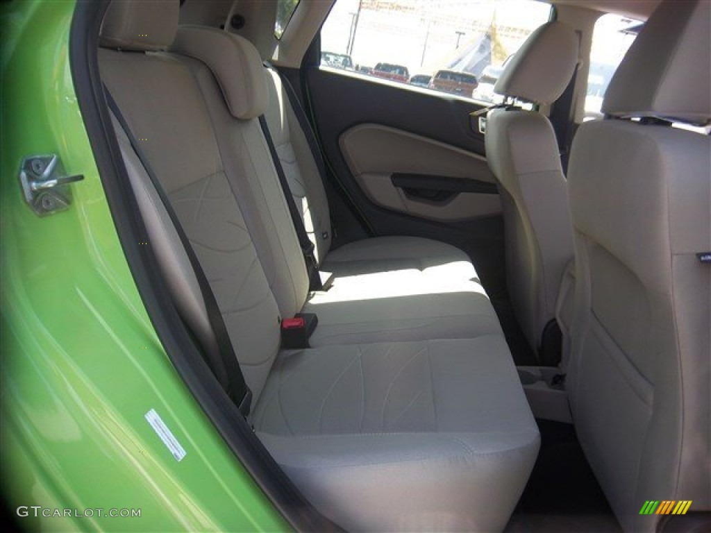 2014 Fiesta SE Hatchback - Green Envy / Medium Light Stone photo #11
