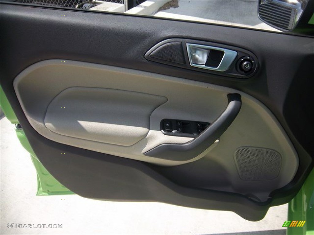 2014 Fiesta SE Hatchback - Green Envy / Medium Light Stone photo #17