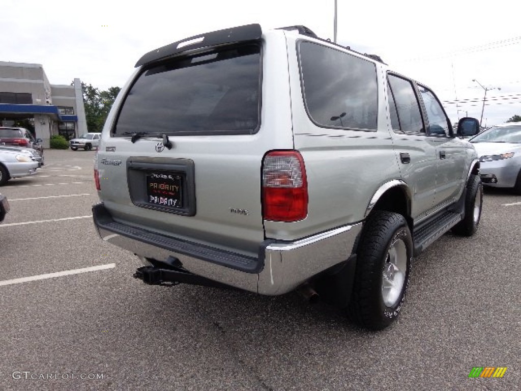 2000 4Runner 4x4 - Millennium Silver Metallic / Gray photo #6