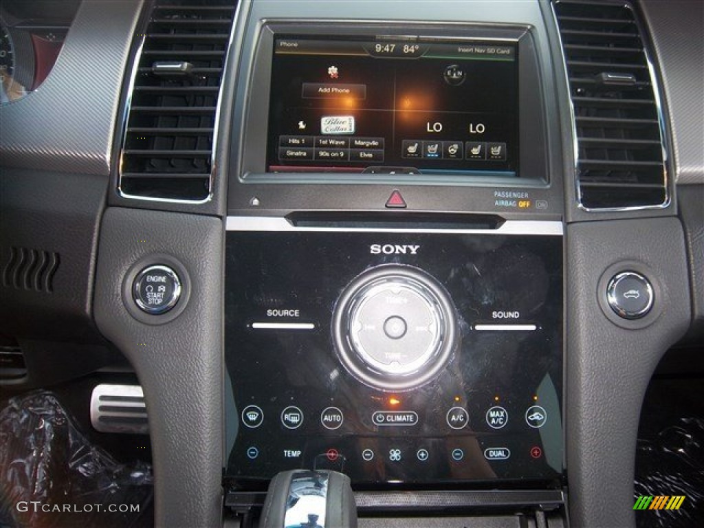 2014 Ford Taurus SHO AWD Controls Photo #84729322