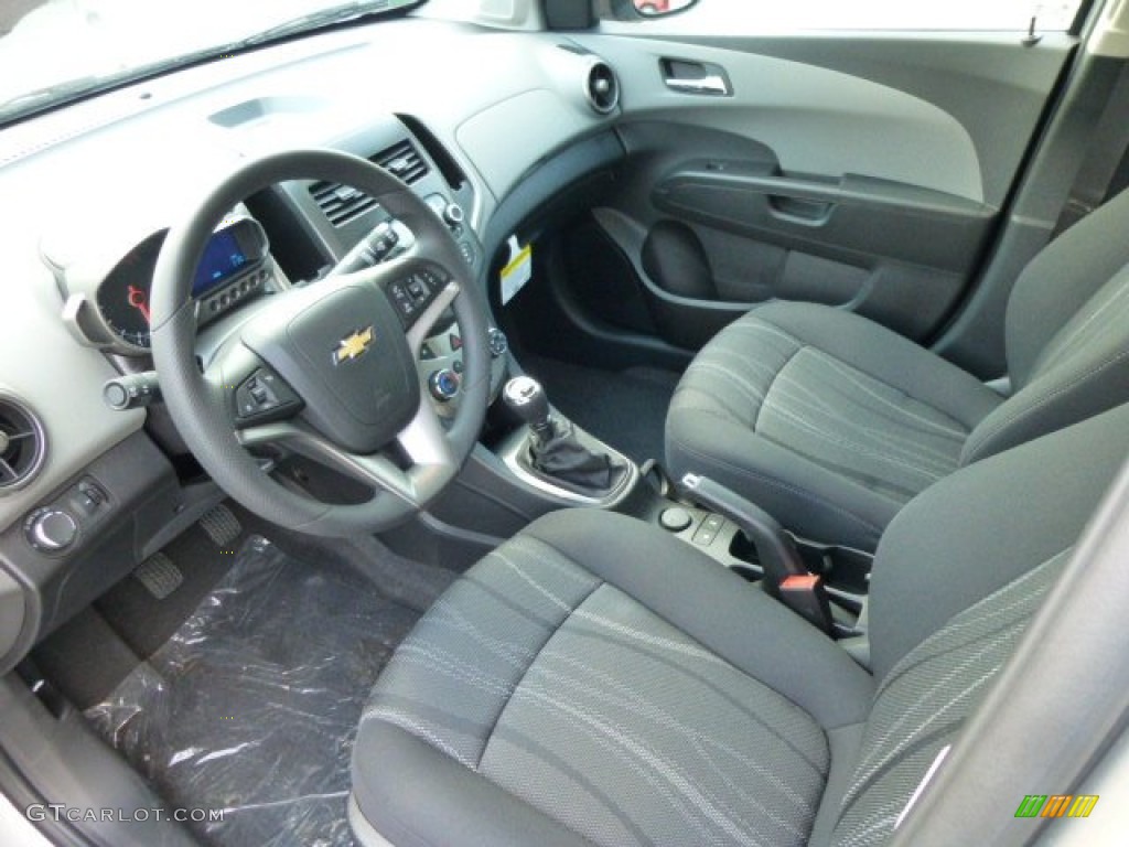 Jet Black/Dark Titanium Interior 2013 Chevrolet Sonic LT Hatch Photo #84729565