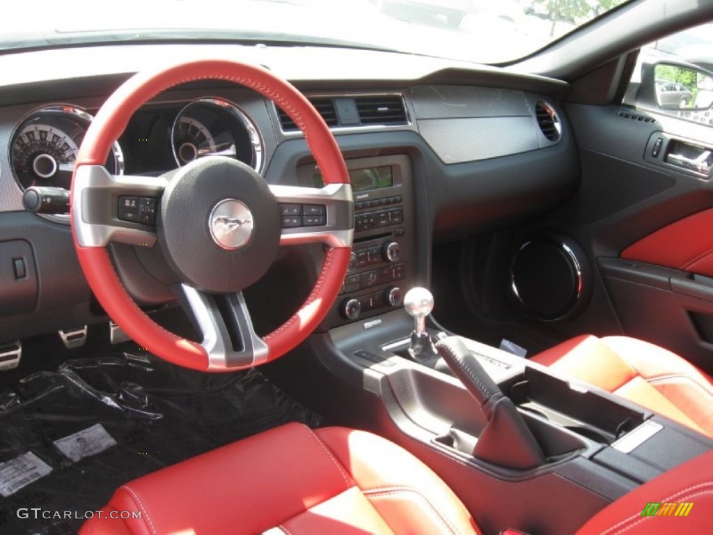 2013 Mustang GT Coupe - Performance White / Brick Red/Cashmere Accent photo #3