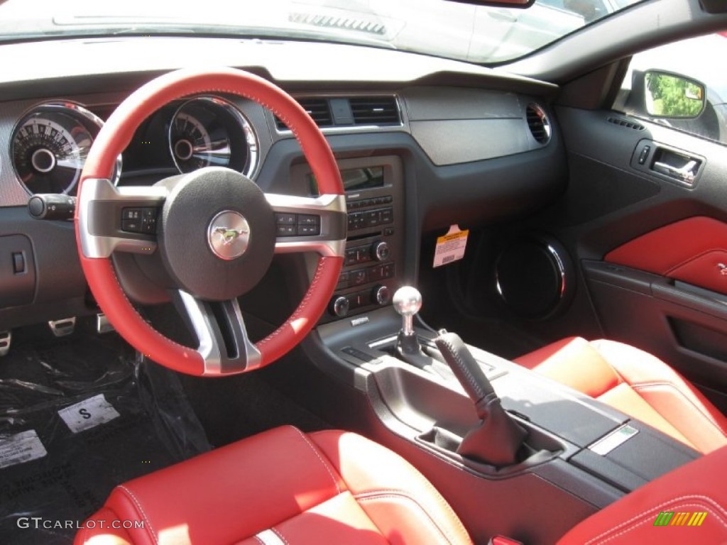 Brick Red/Cashmere Accent Interior 2013 Ford Mustang GT Premium Coupe Photo #84730306