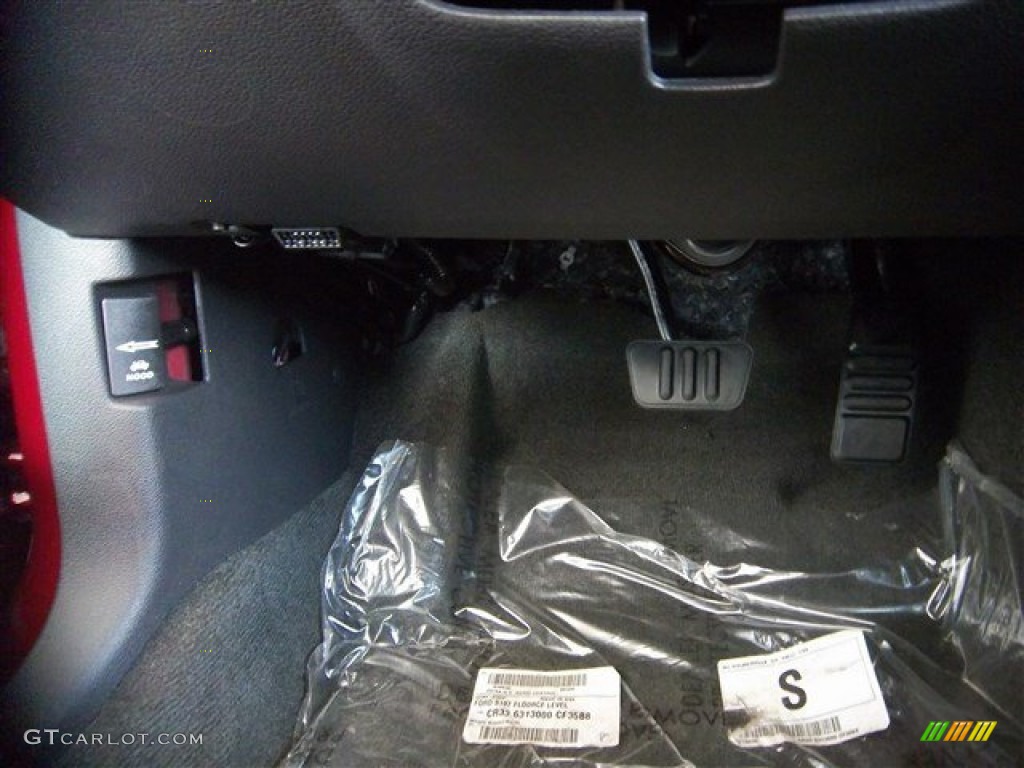 2014 Mustang V6 Coupe - Ruby Red / Charcoal Black photo #17