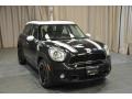 Absolute Black - Cooper S Countryman Photo No. 3