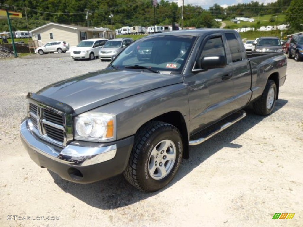 Mineral Gray Metallic 2005 Dodge Dakota SLT Club Cab 4x4 Exterior Photo #84733051