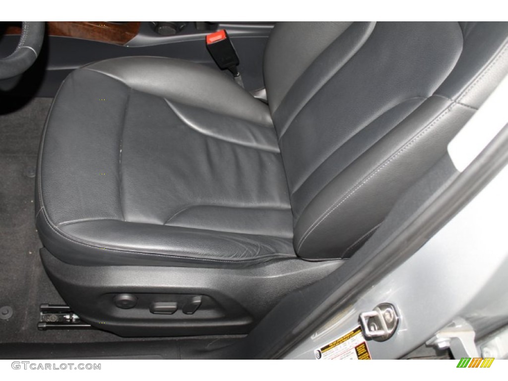 2011 Q5 2.0T quattro - Ice Silver Metallic / Black photo #11