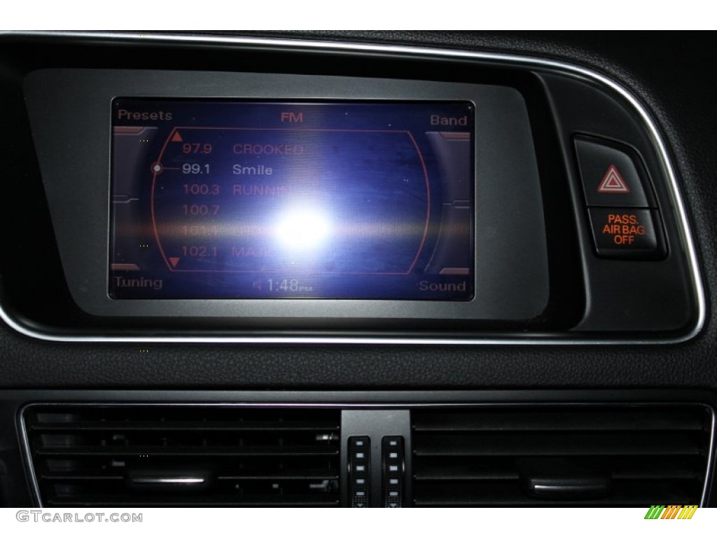 2011 Q5 2.0T quattro - Ice Silver Metallic / Black photo #15