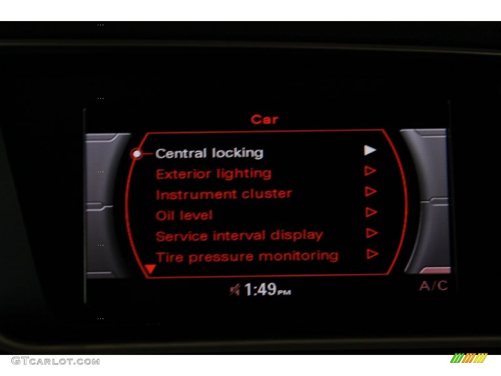 2011 Q5 2.0T quattro - Ice Silver Metallic / Black photo #19