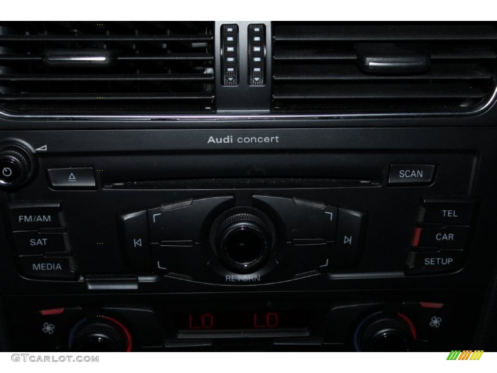 2011 Q5 2.0T quattro - Ice Silver Metallic / Black photo #20