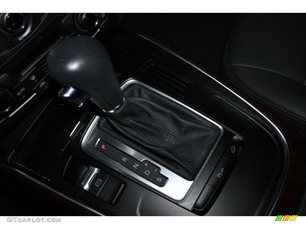 2011 Q5 2.0T quattro - Ice Silver Metallic / Black photo #22