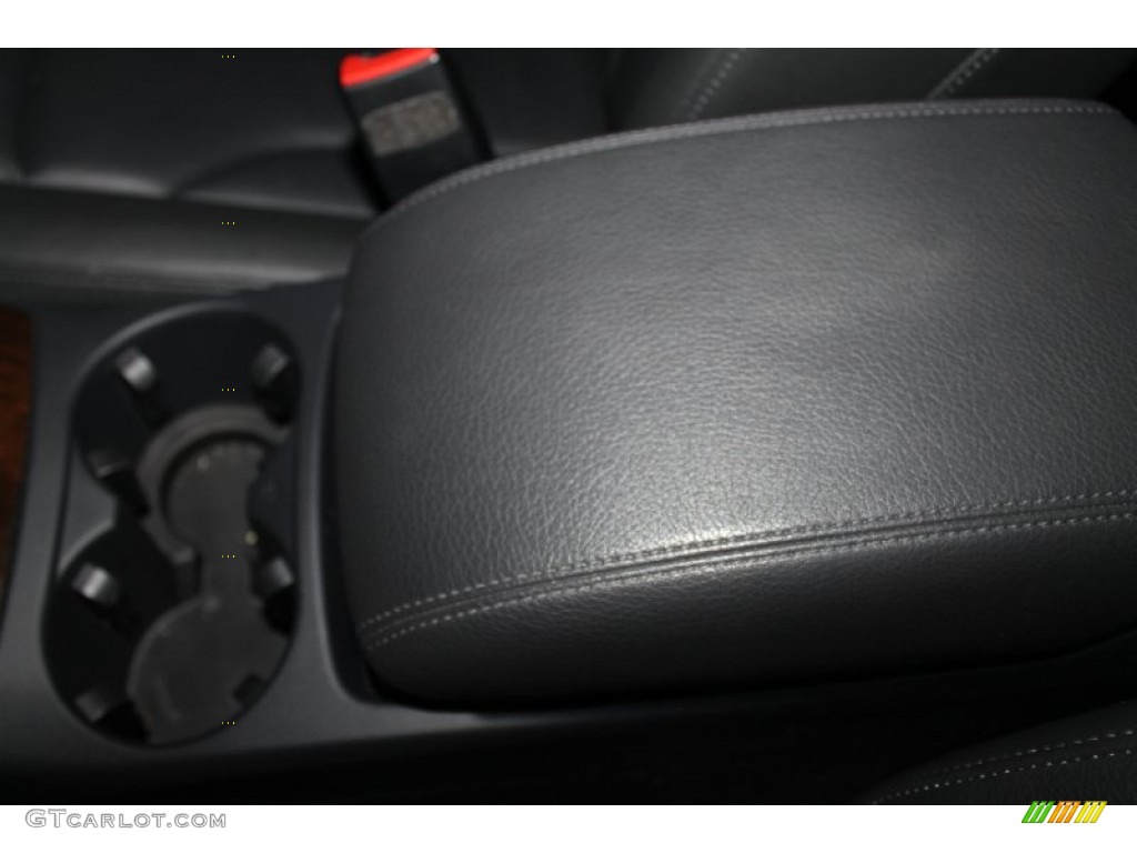 2011 Q5 2.0T quattro - Ice Silver Metallic / Black photo #23