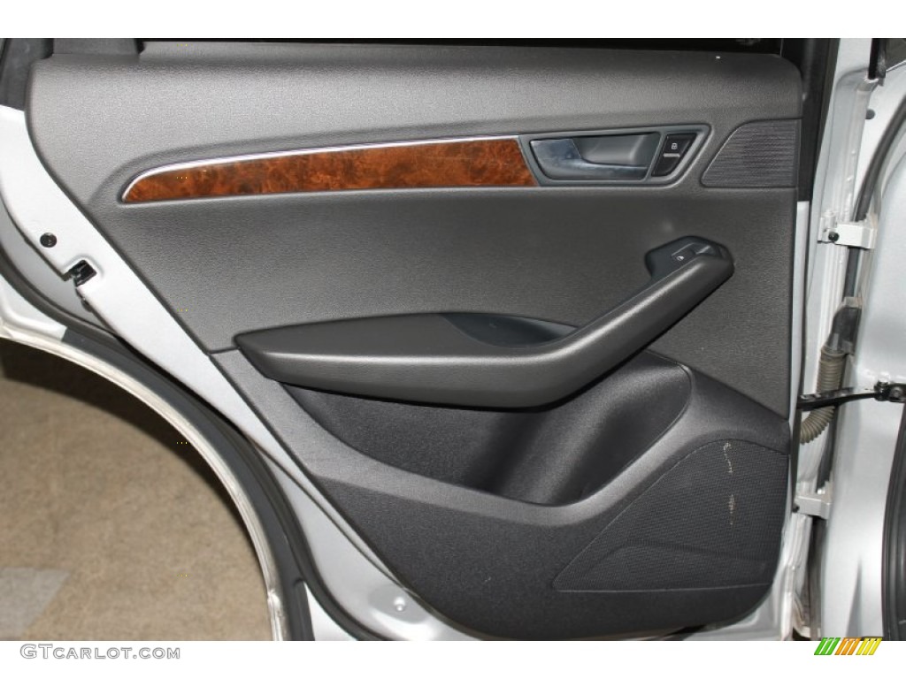 2011 Q5 2.0T quattro - Ice Silver Metallic / Black photo #25