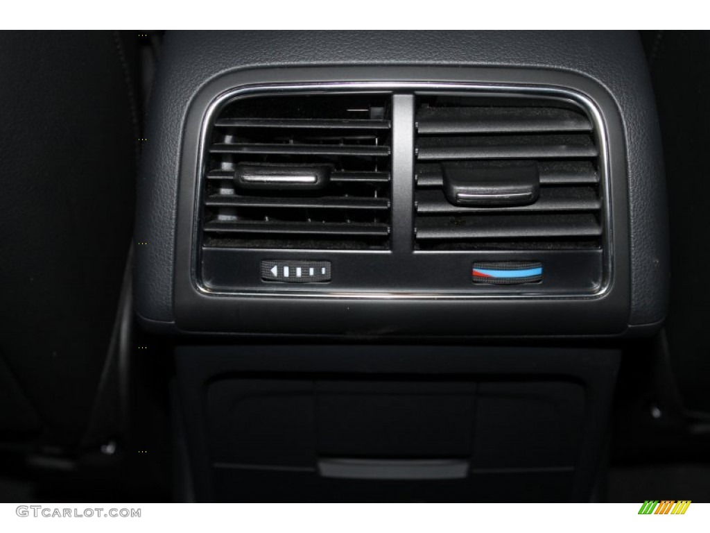 2011 Q5 2.0T quattro - Ice Silver Metallic / Black photo #28