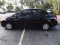 Super Black - Versa 1.6 Sedan Photo No. 10