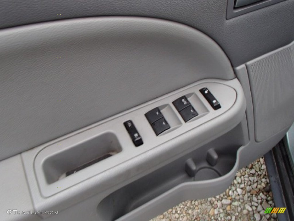 2005 Montego Luxury AWD - Light Tundra Metallic / Shale photo #10