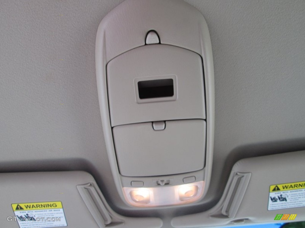 2006 MPV LX - Nordic Green Mica / Beige photo #10